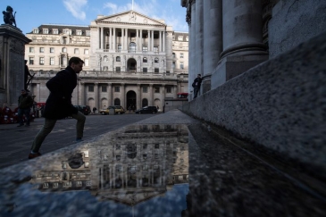 بنك انجلترا يستعد لرفع أسعار الفائدة في موعد أقرب من المتوقع