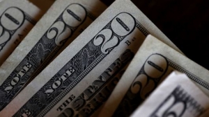 ينخفض الدولار بعد فوز بايدن بالرئاسة الأمريكية