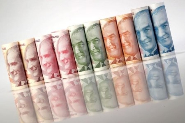 الليرة التركية تهبط مجددا إلى حاجز 4 ليرات للدولار