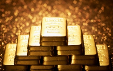اسعار الذهب تتراجع بفعل جنى الارباح وسط مخاوف الاحتياطي الفيدرالي بشأن التضخم