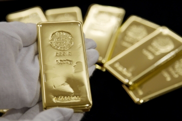 الذهب ينزلق لأدنى مستوى في 3 أسابيع مع إستمرار صعود الدولار