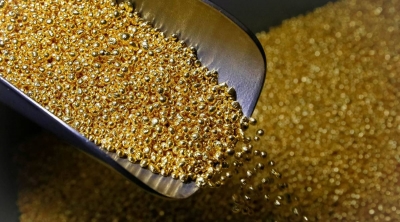 الذهب يحوم بالقرب من اعلى مستوياته في شهر بفعل تباطؤ التضخم الامريكي