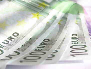 اليورو عند اعلى مستوياته في 3 ايام بفعل امال المحادثات التجارية