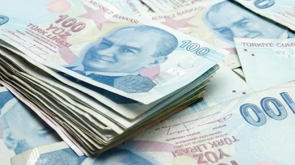 الليرة التركية تواصل موجة صعود نادرة بعد إجراءات البنك المركزي