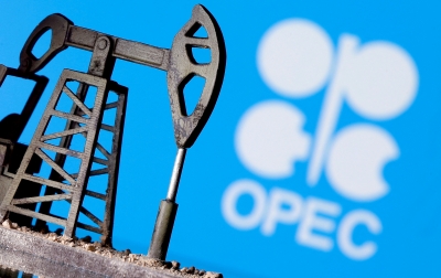 أوبك+ ستدرس خفض إنتاج النفط بأكثر من مليون برميل يوميًا