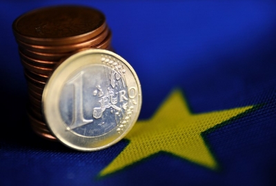 اليورو يقفز على إثر مقترح فرنسي ألماني بصندوق إنقاذ أوروبي ودين مشترك