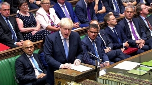 رئيس الوزراء البريطاني جونسون يعقد اجتماع مجلس الوزراء في الساعة 1500 بتوقيت جرينتش