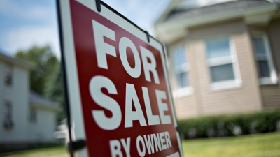 مبيعات المنازل الأمريكية القائمة تتعافى من أدناها في 13 عاماً