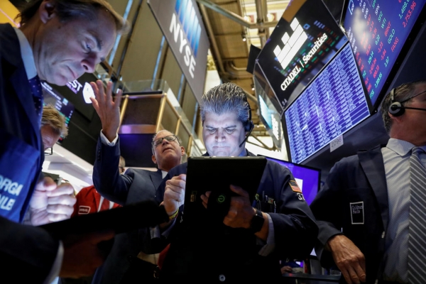 الأسهم الأمريكية تقفز وسط دلائل على إنفراجة وشيكة في المحادثات التجارية