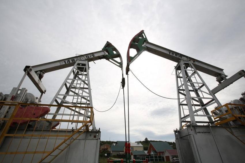 إيرادات روسيا من النفط ترتفع 50% مع تكيف الدولة مع العقوبات