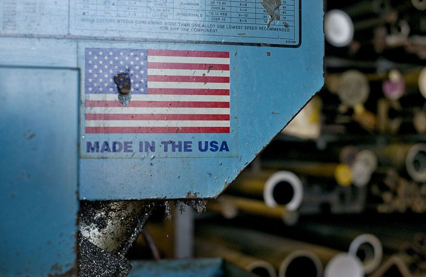 نشاط التصنيع الأمريكي ينكمش للشهر السابع في أطول فترة منذ الأزمة العالمية