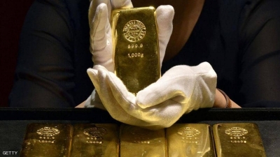 الذهب في طريقه لانخفاض اسبوعي بفعل تأثير ارتفاع الدولار وعوائد السندات