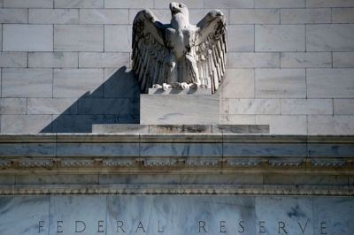 التوقعات تزداد بتخفيض الفيدرالي لأسعار الفائدة بعد تنفيذ ترامب لتهديده