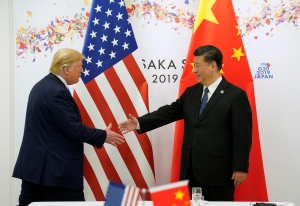 الولايات المتحدة والصين تنقلان محادثات التجارة إلى شنغهاي وسط تشاؤم في الاتفاق
