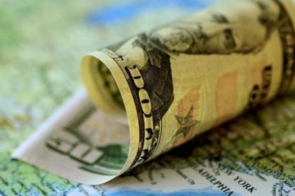 الدولار يحقق أعلى مستوياته في 2018 وسط قلاقل حول إيران وإيطاليا