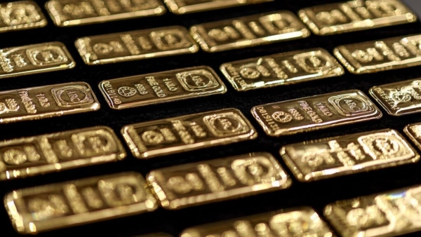 انخفاض الذهب مع ارتفاع عوائد السندات بعد تعليقات باول