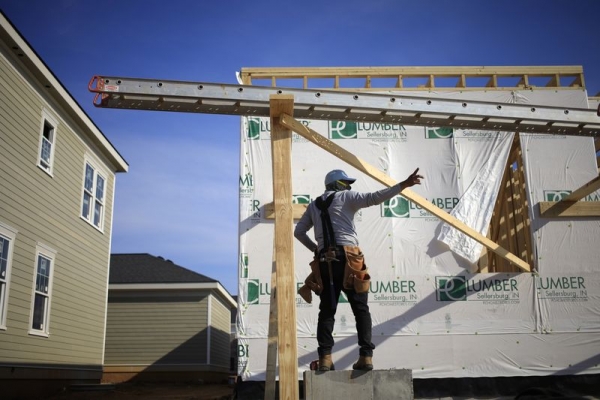 نشاط بناء المنازل بأمريكا يسدل الستار على أول انخفاض سنوي منذ 2009
