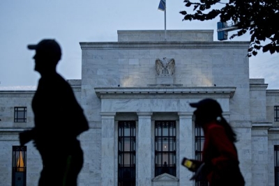 محضر الفيدرالي ربما يسلط الضوء على الجدل حول تخفيض أسعار الفائدة