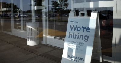التوظيف الأمريكي يبقى قويا مع انخفاض البطالة وتسارع نمو الأجور