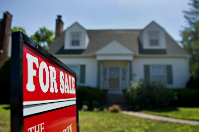انخفاض مفاجيء لمبيعات المنازل المؤجلة بأمريكا في أبريل