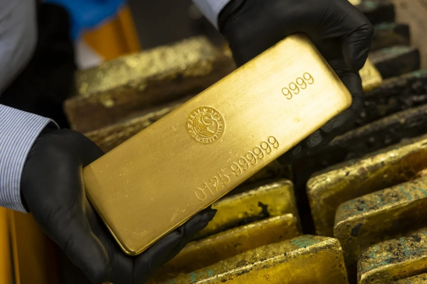 تراجع الذهب لا يبدّد التفاؤل بوصول الأسعار إلى 5,000 دولار