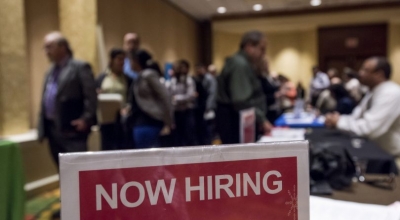 نمو الوظائف الامريكية يفوق التوقعات ومعدل البطالة يستقر عند 3.6%