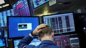 شركات التقنية تقود خسائر وول ستريت وسط تشديد للسياسات النقدية
