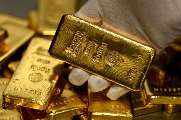 الذهب يتراجع مع تقييم الاسواق للازمة الاوكرانية