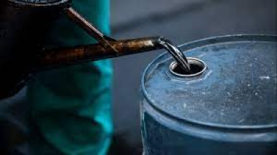 اسعار النفط تتراجع بنسبة 3% بفعل مخاوف الركود