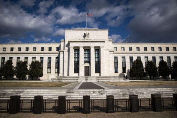الاحتياطي الفيدرالي يقول أن سياسته ستظل تقدم &quot;دعماً كبيراً&quot; للاقتصاد الامريكي