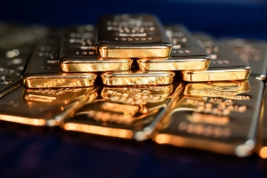 ارتفاع الذهب إلى قمة تاريخية جديدة بدعم من خطط الصين وقرارات الفائدة الأمريكية