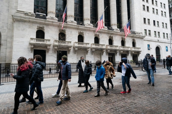 الأسهم الأمريكية تتحول للارتفاع على وقع شهادة باويل