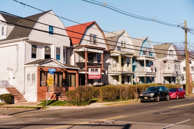 أسعار المنازل الأمريكية تسجل أكبر زيادة منذ 2005