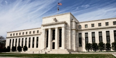 البنك الاحتياطي الفيدرالي ليس مستعداً لخفض أسعار الفائدة