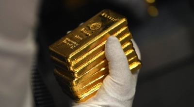 الذهب يتبدل حاله عقب تعليقات لمسؤول بالفيدرالي وبيانات أمريكية