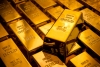 الذهب مستقر حيث يعوض الدولار القوي مخاوف النمو
