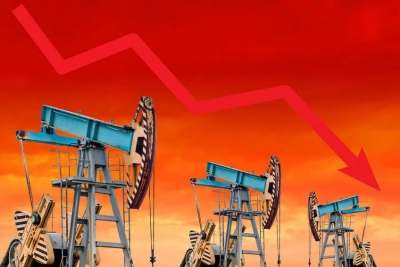 النفط يواصل التراجع وسط حالة من العزوف عن المخاطر تسود الأسواق