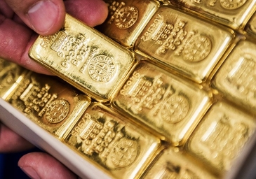 أسعار الذهب تسجل أعلى مستوى في أسبوع وسط اضطرابات حول الإنسحاب البريطاني