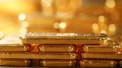 الذهب يرتفع بأكثر من 1% مع استيعاب المستثمرين قرار الفيدرالي برفع الفائدة، وتوقف ارتفاع النفط