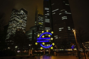 البنك المركزي الأوروبي يزيد مشترياته الأسبوعية من السندات