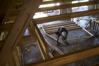 ثقة شركات البناء الأمريكية تسجل أكبر زيادة منذ منتصف 2020