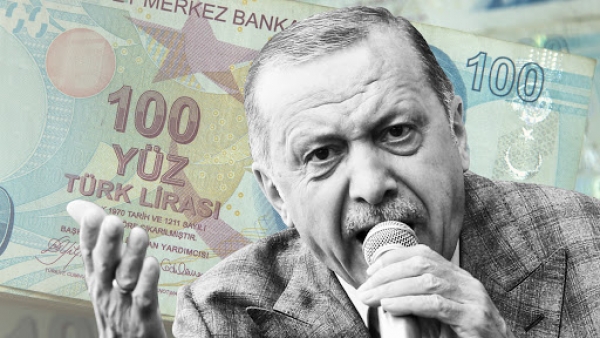 الليرة التركية تهوى إلى مستوى قياسي مع فشل تدخلات البنوك في وقف التراجعات