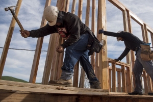 ثقة شركات البناء الأمريكية تقفز إلى أعلى مستوى في 20 عاما
