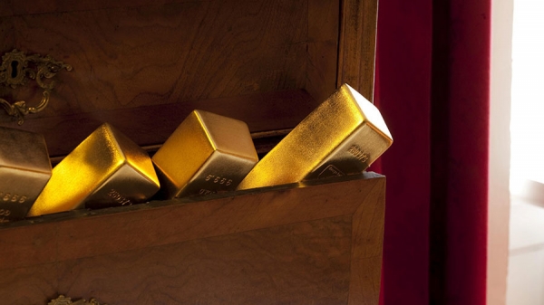 الذهب يتراجع مع استقرار سوق الأسهم الأمريكية