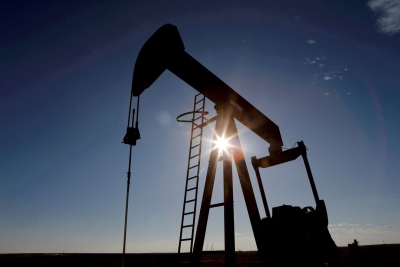 سعر النفط يسجل أعلى مستوى في عامين بعد تنبؤ أوبك بتسارع الطلب