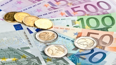 اليورو يحافظ على ثباته