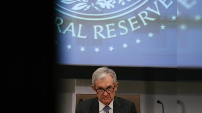 الفيدرالي يخفض الفائدة وسط ثلاثة اعتراضات ويتوقع خفضًا واحدًا فقط في 2026