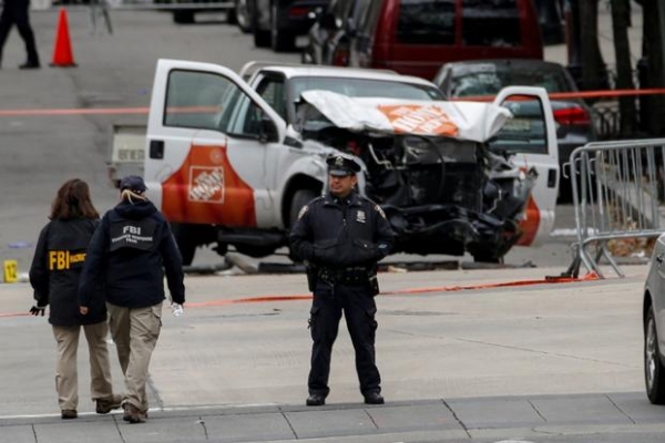 شرطة نيويورك تستجيب لتقارير عن وقوع انفجار في مانهاتن