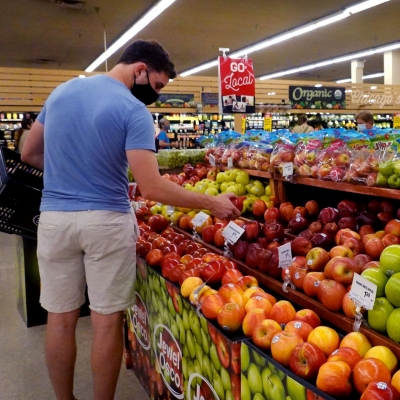 ارتفاع البنزين وأسعار المواد الغذائية تعزز تضخم أسعار المستهلكين الامريكي في مايو