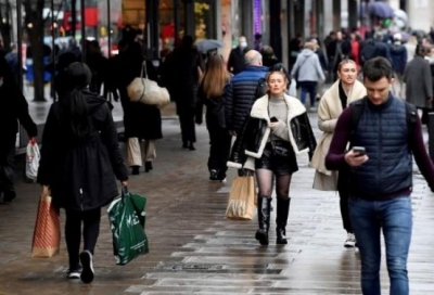مبيعات التجزئة في المملكة المتحدة تنخفض مع تضرر الطلب بفعل ارتفاع التضخم